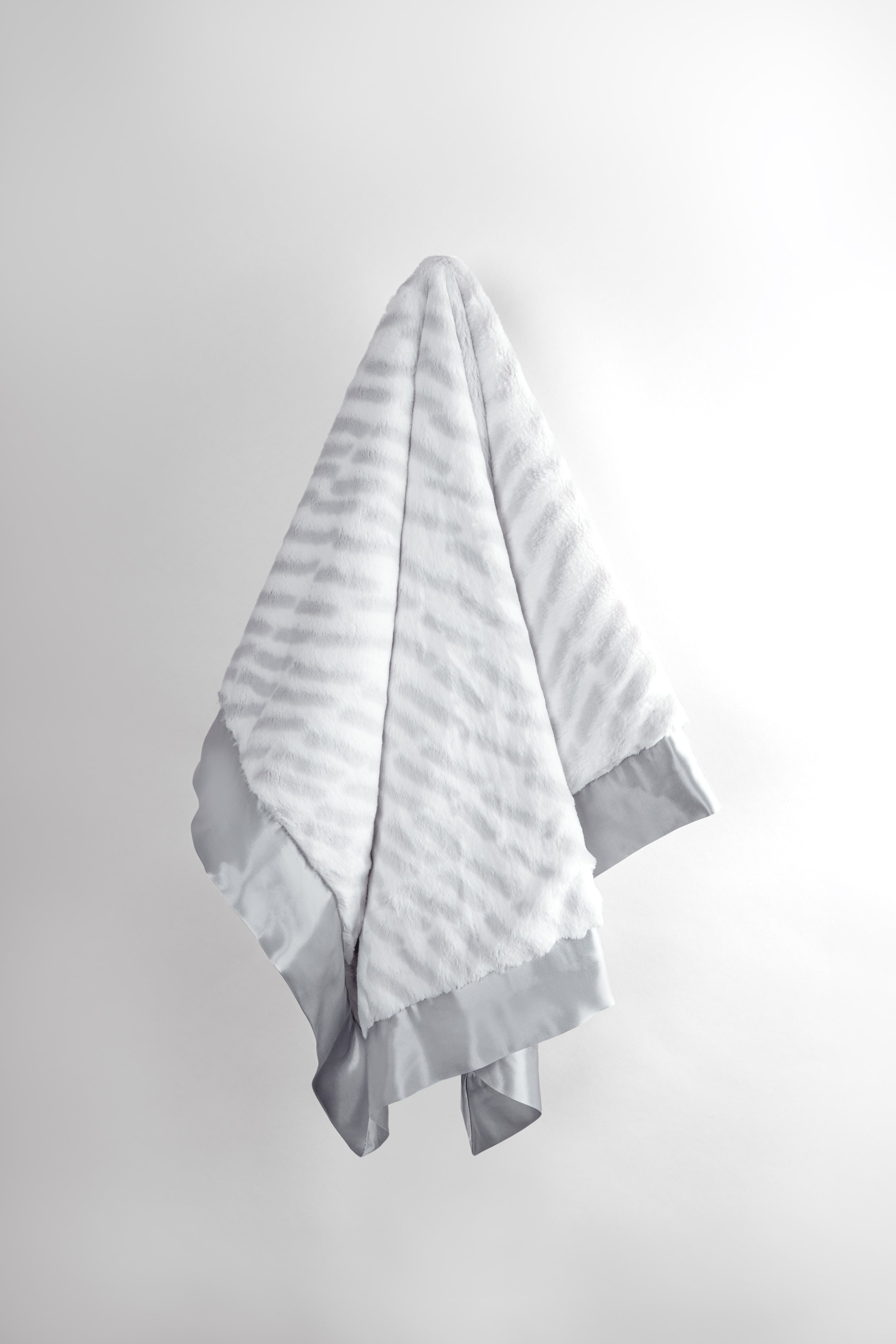 Luxe Dash Blanket