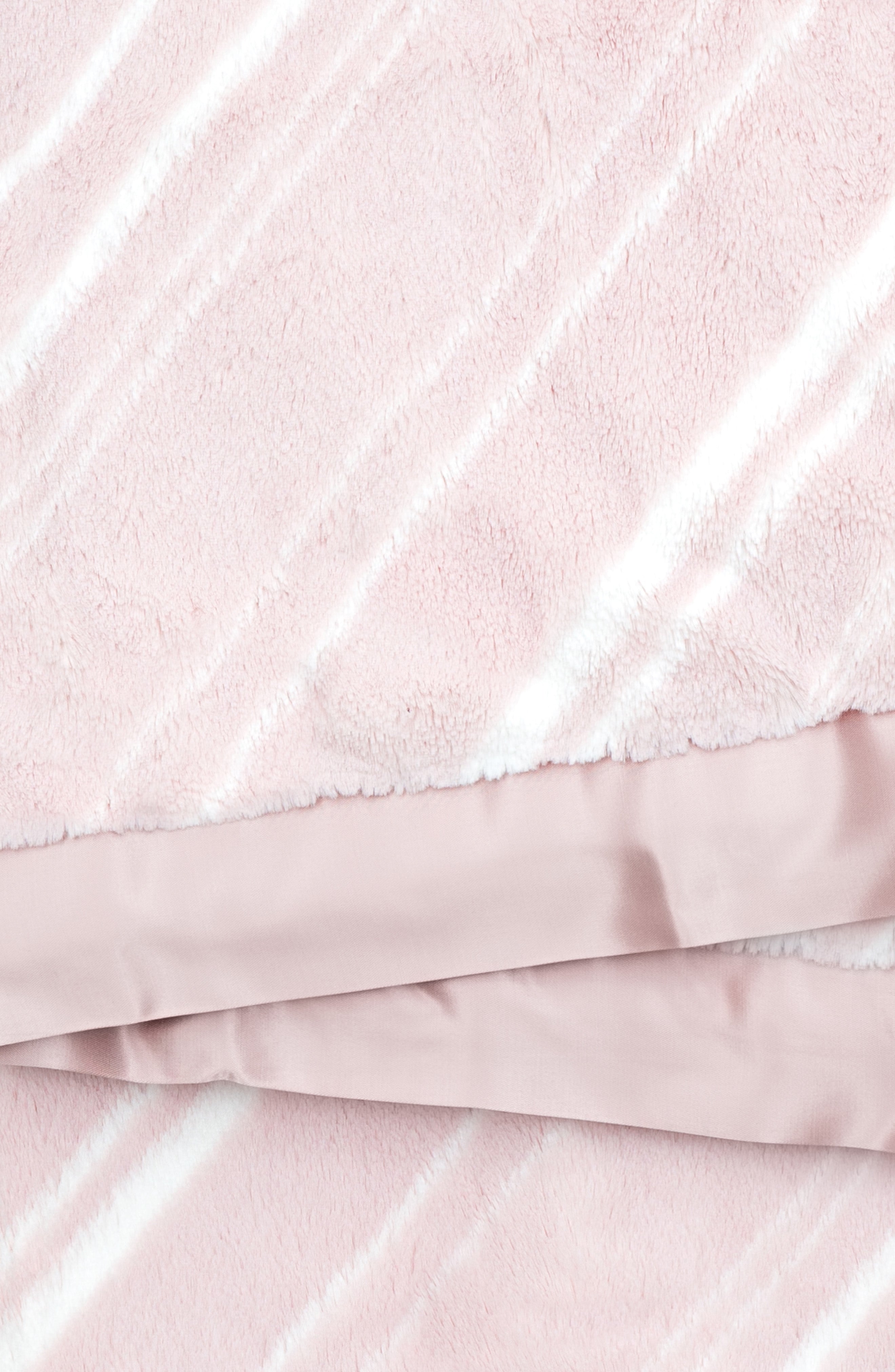 Luxe Streamer Dreams Blanket