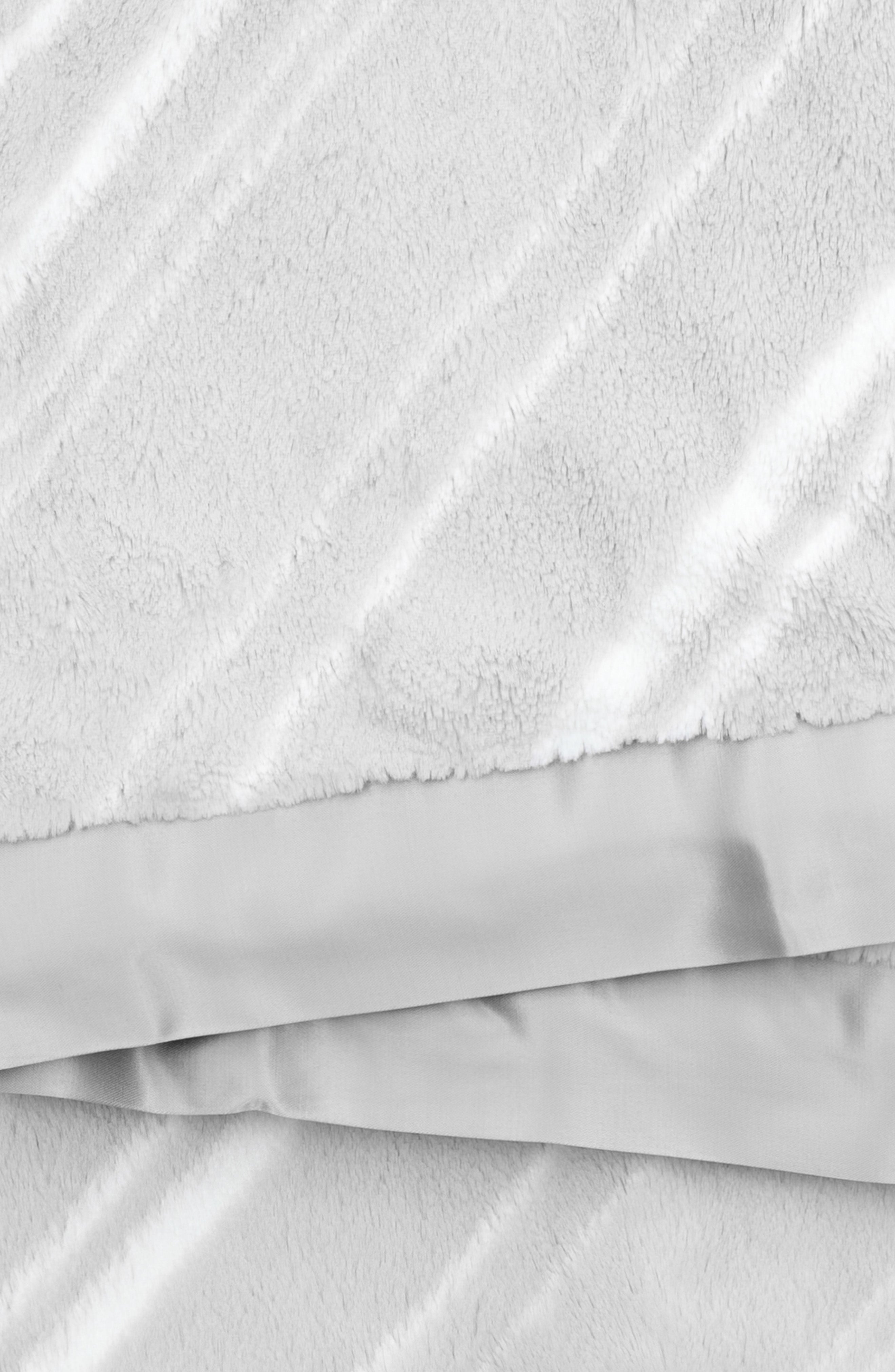 Luxe Streamer Dreams Blanket