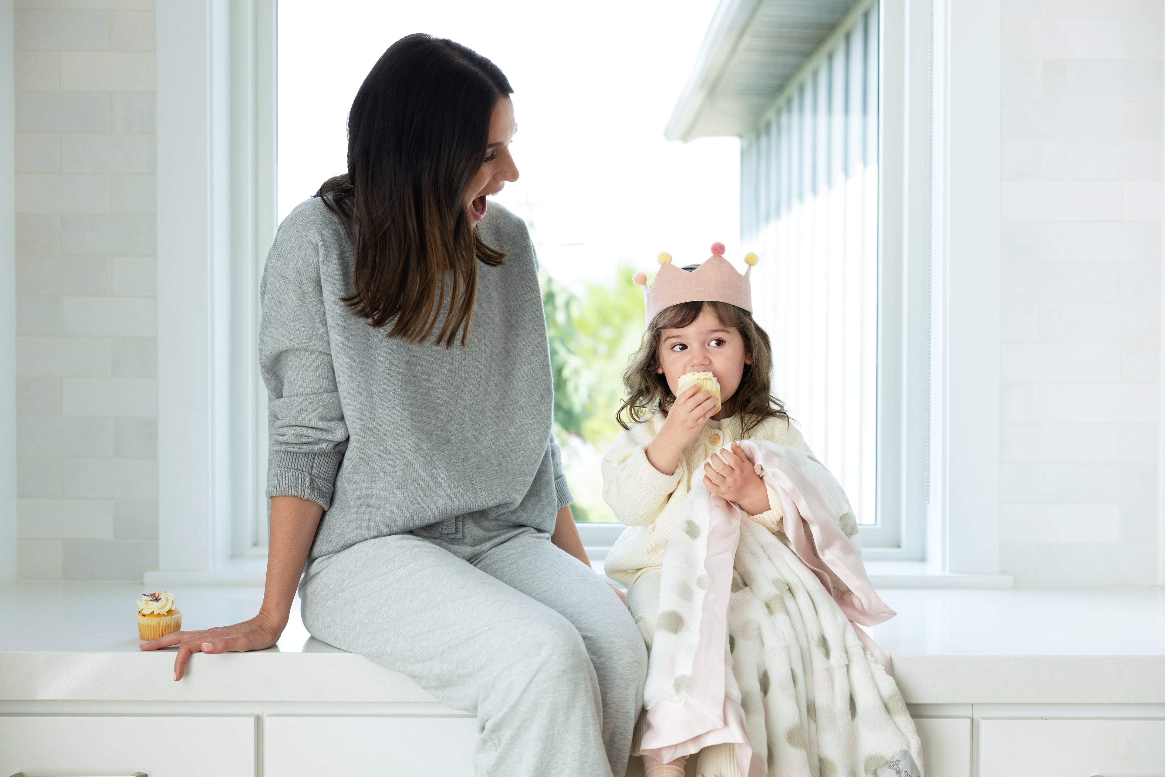 Luxe Dot Baby & Toddler Blanket (29" x 35")