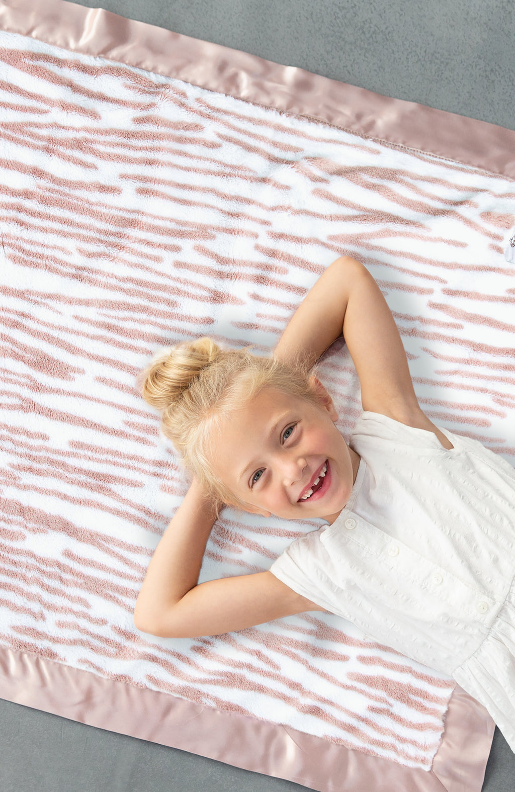 Luxe Grass Blanket