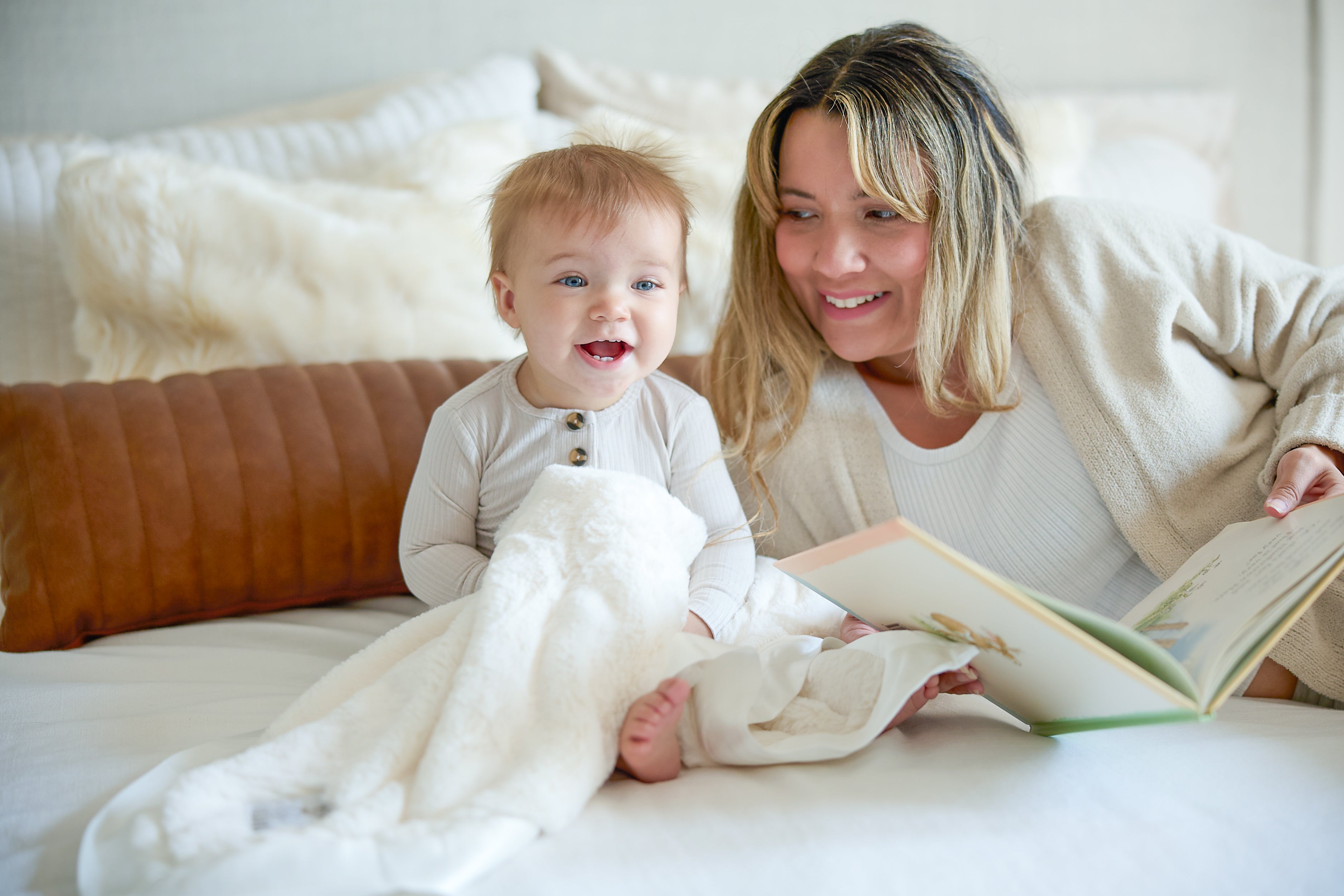 Luxe Baby & Toddler Blanket (29" x 35") - White & Cream